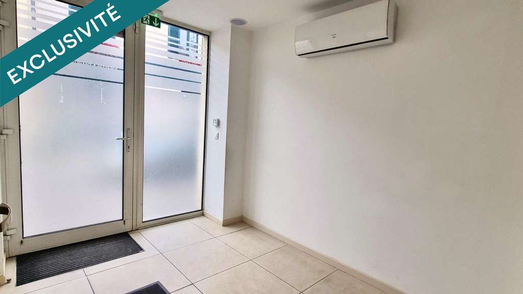 Vente local 67m² au centre de Mandres les Roses