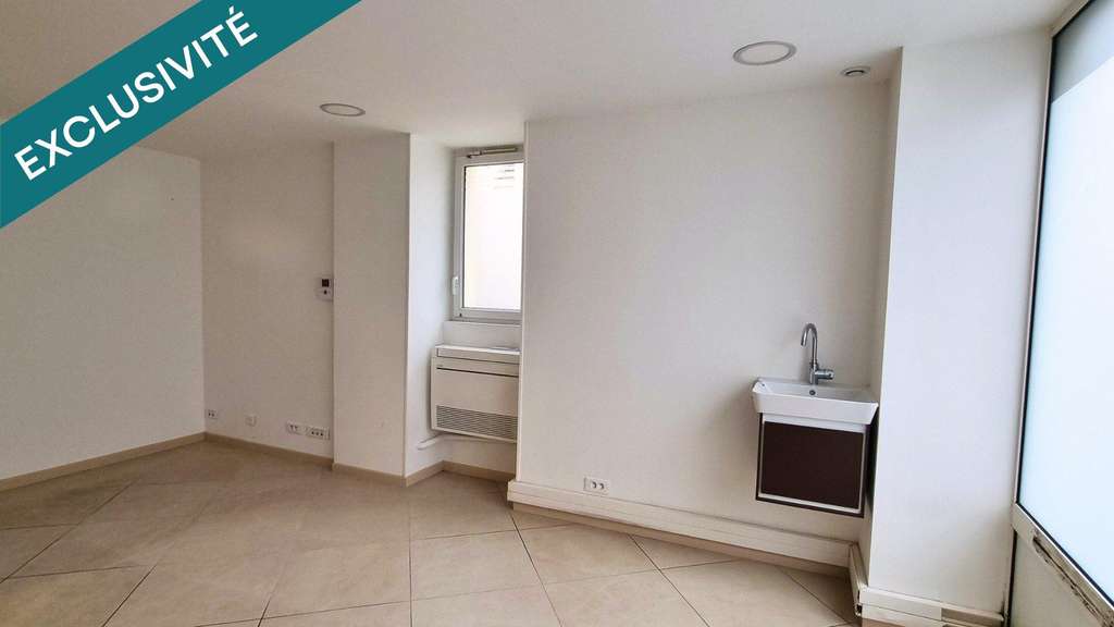 Vente local 67m² au centre de Mandres les Roses