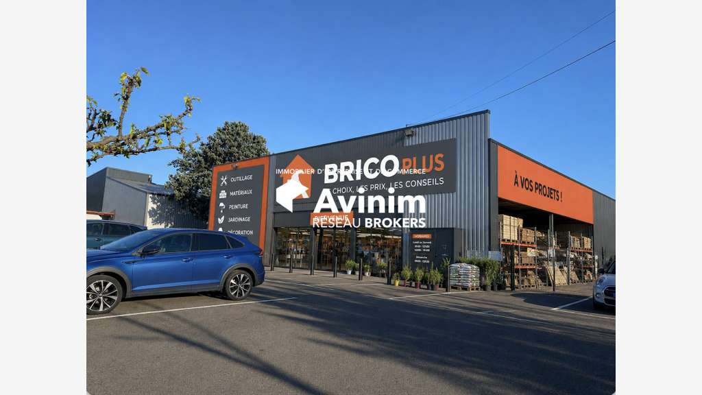Vente local commercial de 1000m² en zac à Manosque