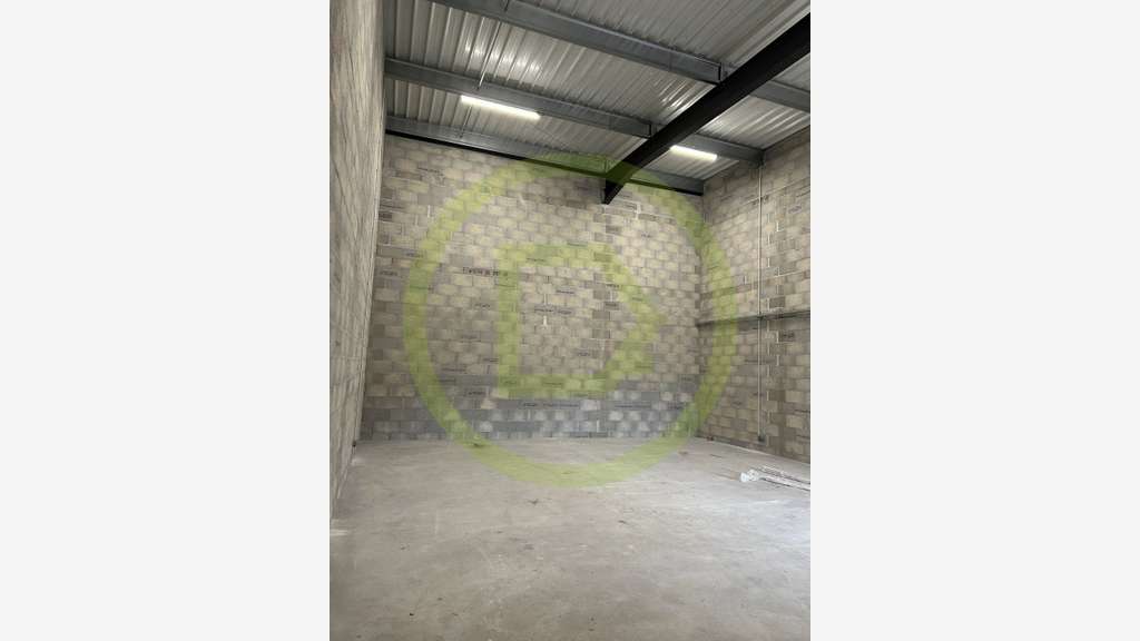 AV local commercial 93m² Marcheprime proche gare