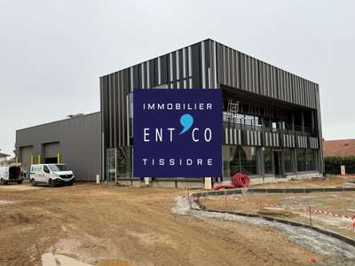 IMPLANTEZ-VOUS DANS UNE ZONE COMMERCIALE DYNAMIQUE