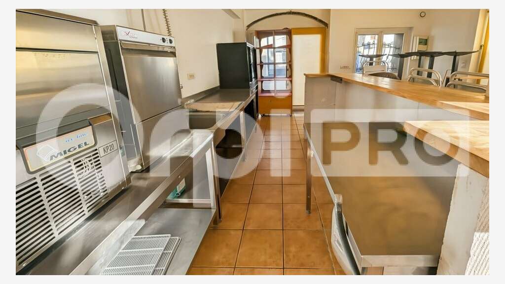 AV grande maison 3 faces 180m² vue port Marseillan