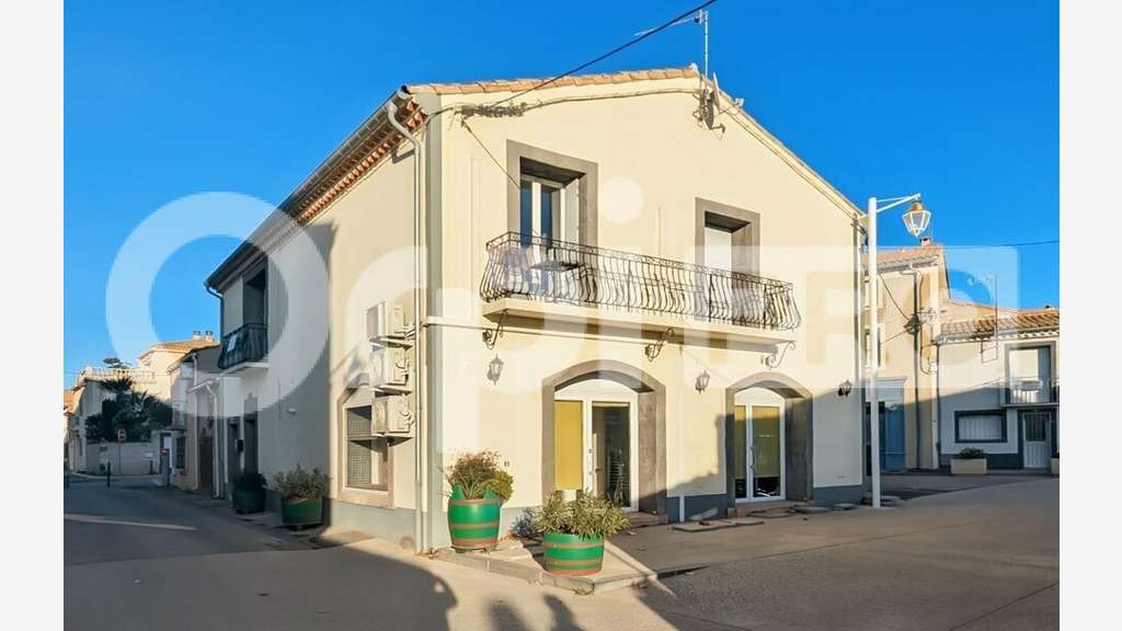 AV grande maison 3 faces 180m² vue port Marseillan