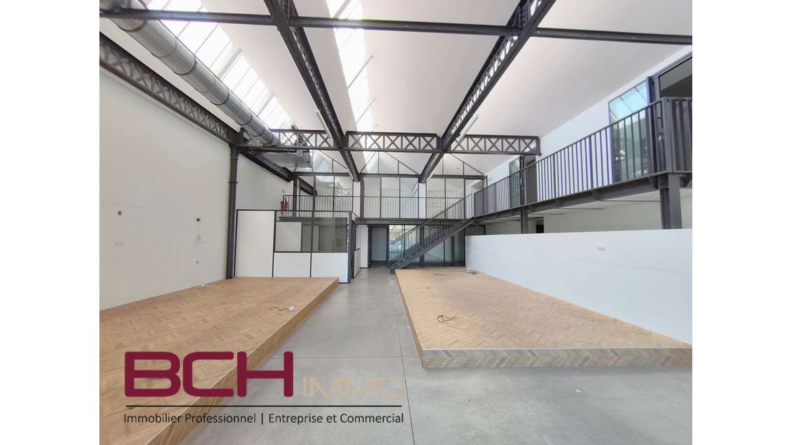 AV local très lumineux Marseille 10e la Capelette