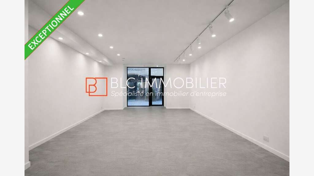 Local commercial 240m² à vendre à Marseille 1er