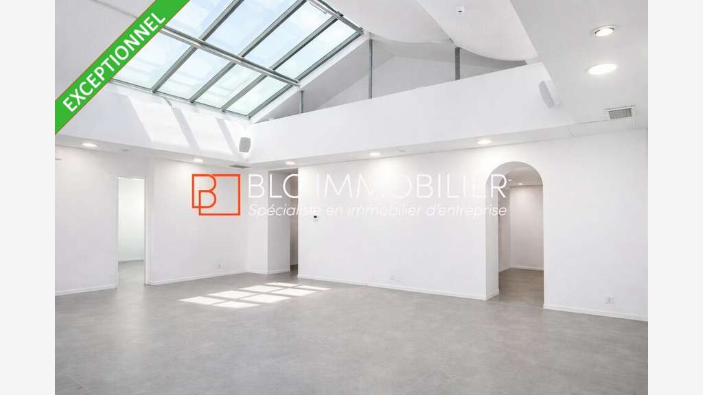 Local commercial 240m² à vendre à Marseille 1er