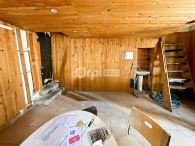 AV local commercial 35m² Marseille 02 empl strat