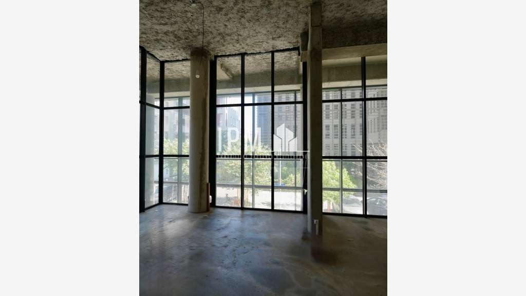 Local à vendre 204m2 ARENC 13002