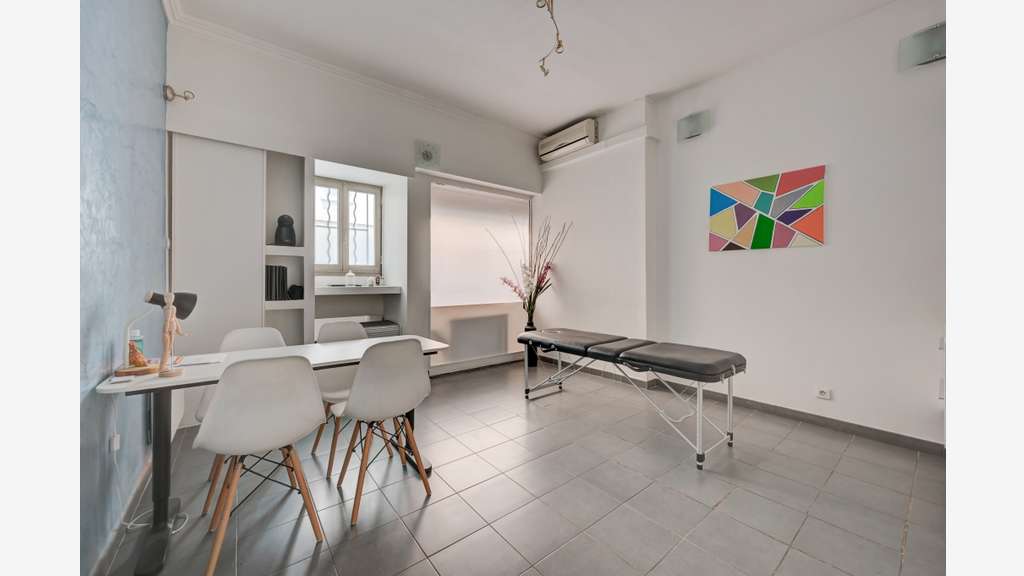 Vente local commercial 340m² à Marseille 4ème