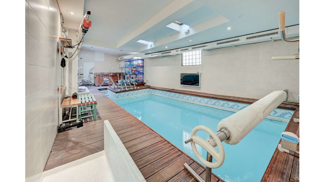 Vente local commercial 340m² à Marseille 4ème