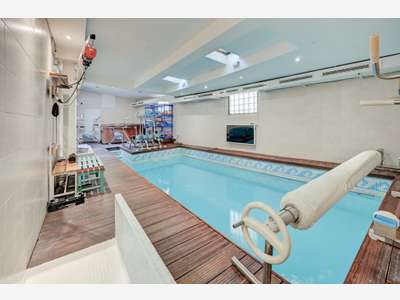 Vente local commercial 340m² à Marseille 4ème