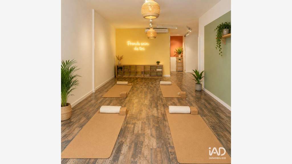 Loue local 102m² Marseille 13004 secteur vibrant