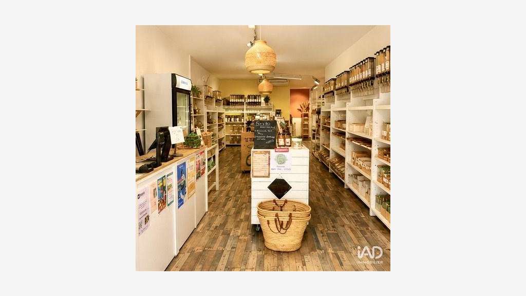 Loue local 102m² Marseille 13004 secteur vibrant