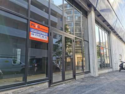 AV Murs profession médicale 297m² Marseille 13004
