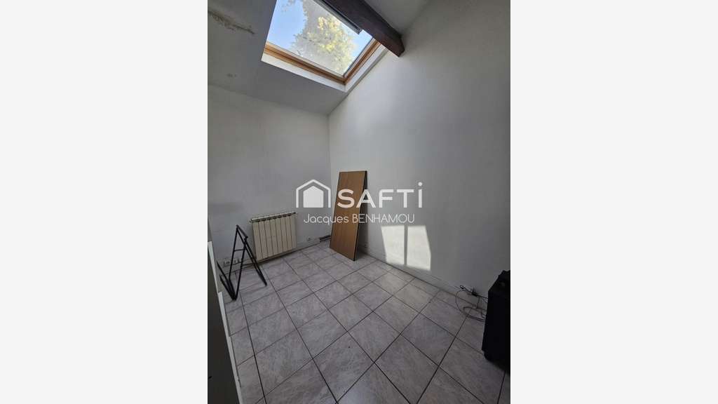 Vente murs commerciaux de 120m² à Marseille 13009