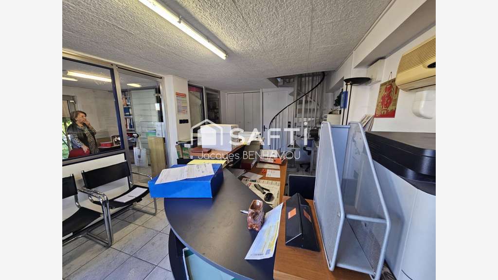 Vente murs commerciaux de 120m² à Marseille 13009