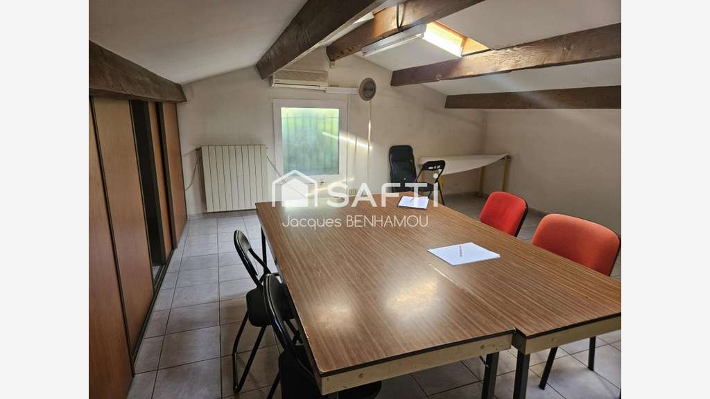 Vente murs commerciaux de 120m² à Marseille 13009