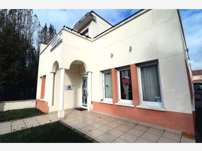 Vente ensemble immo mixte de 735m² à Maurepas