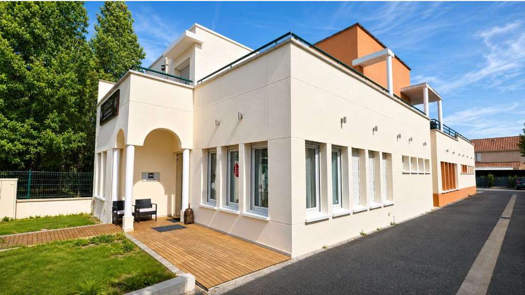 Vente ensemble immo mixte de 735m² à Maurepas