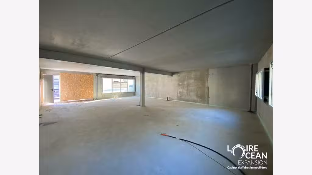 A vendre local commercial 103m² à Mauves-sur-Loire