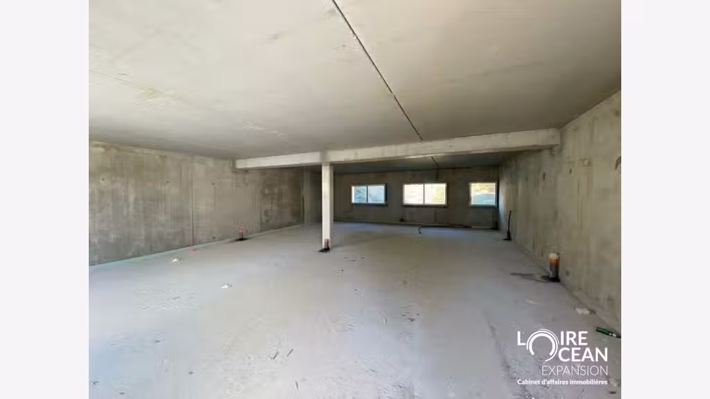 A vendre local commercial 103m² à Mauves-sur-Loire