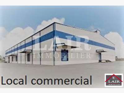 A vendre murs commerciaux de 1550m² en Mayenne