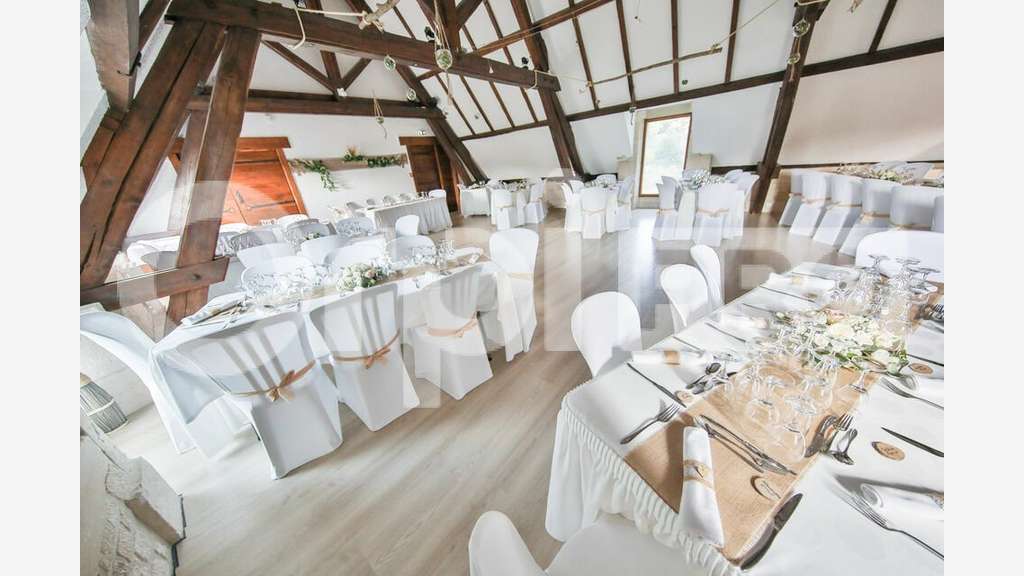 Murs hôtel restaurant à vendre à 20mn de Chantilly