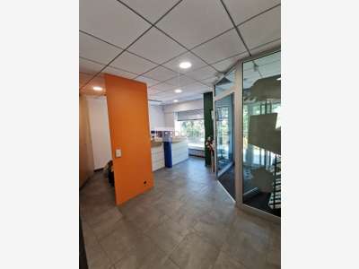 Local commercial de 115m² à vendre à Metz