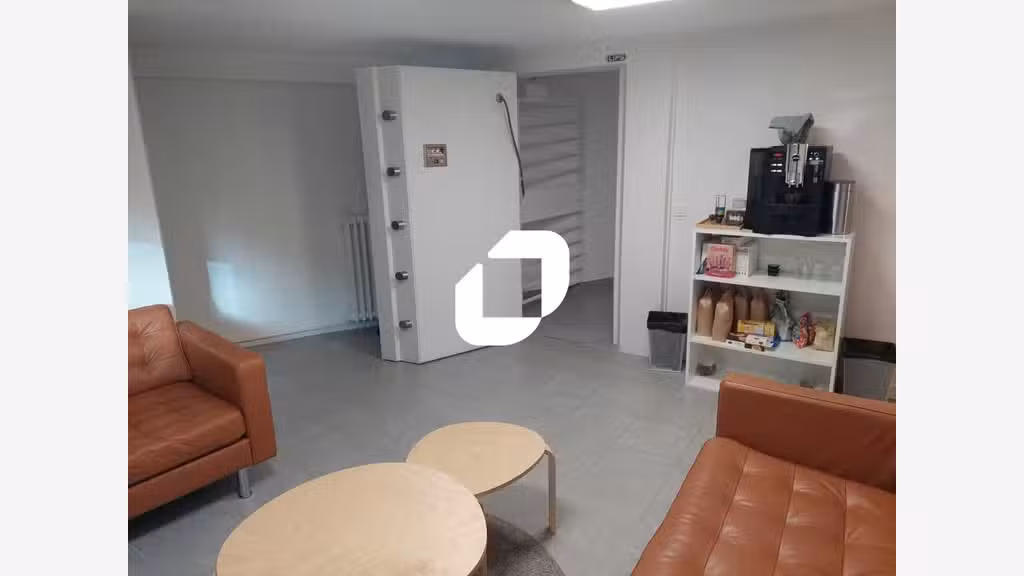 Vente Local commercial 93m² Meudon