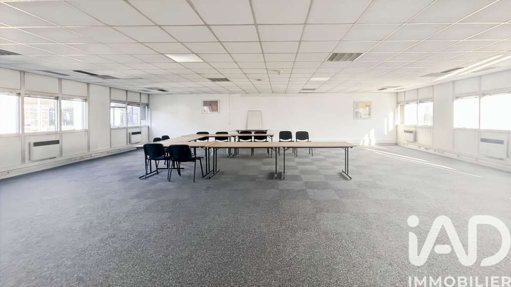 AV bureaux amovibles 455m² + stationnements Meylan