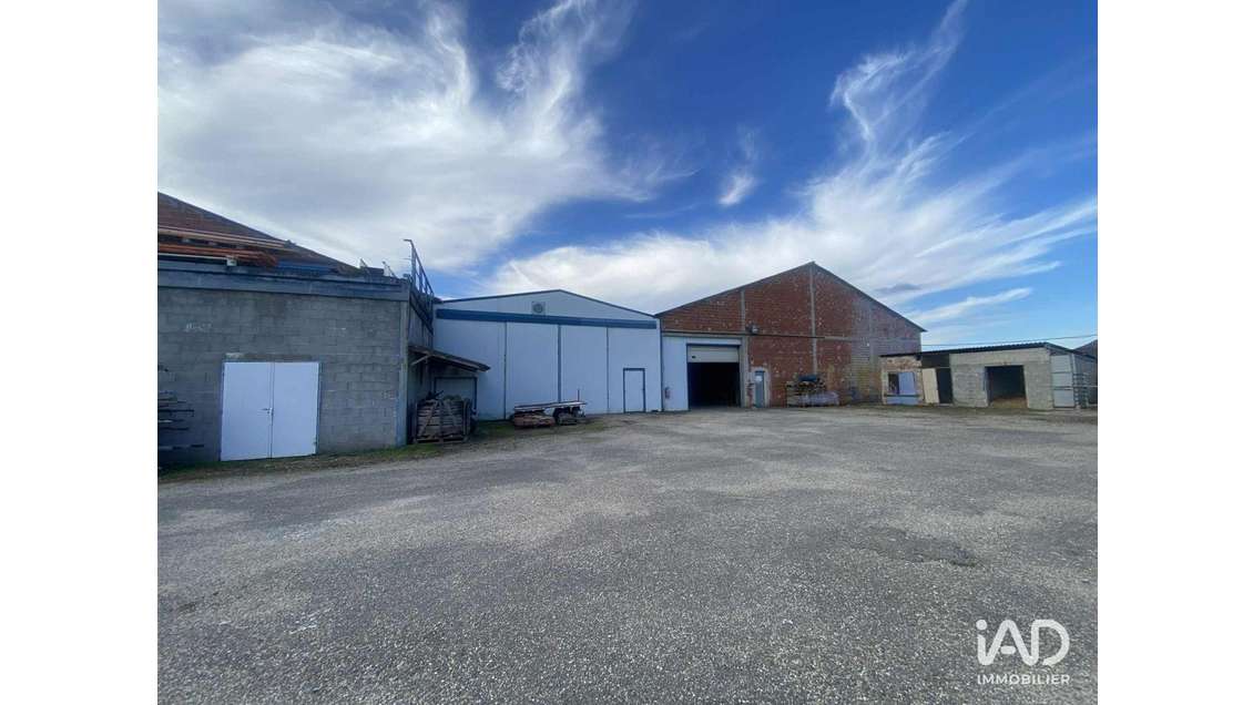 Local commercial à Mézin