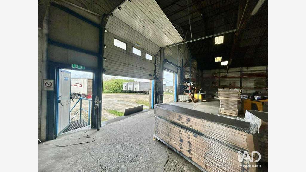 Local commercial à Mézin