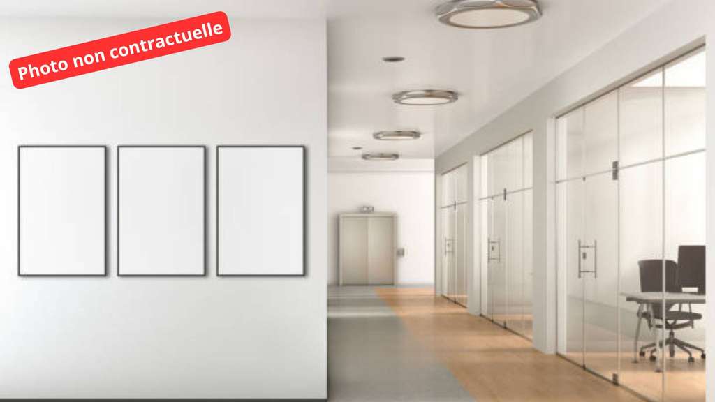 A vendre local commercial de 60m² à Moncé en Belin