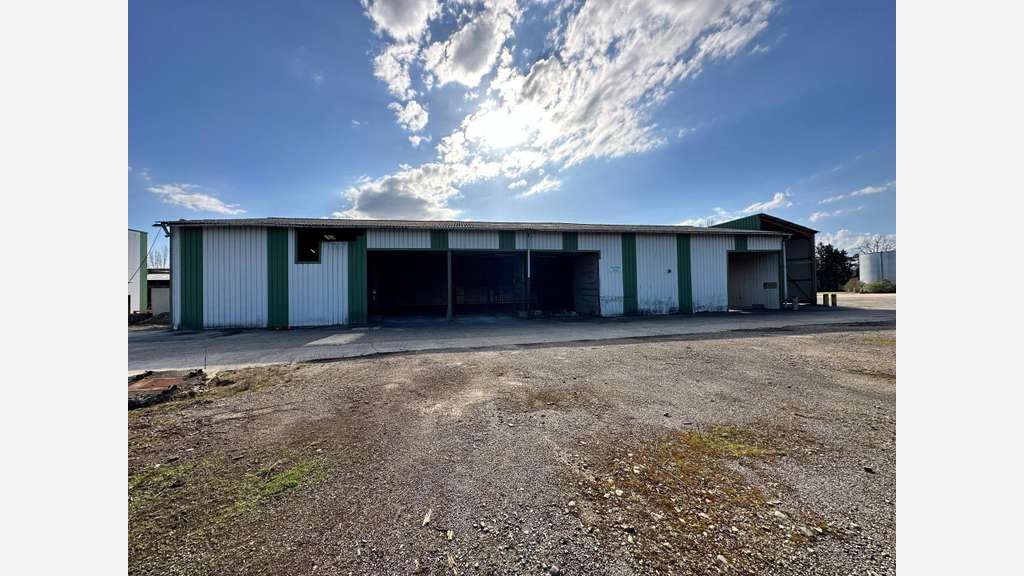 4000 m² de batiment industriel sur 6750 m² de t
