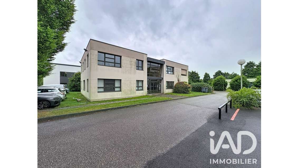 Local commercial à Mont-Saint-Aignan