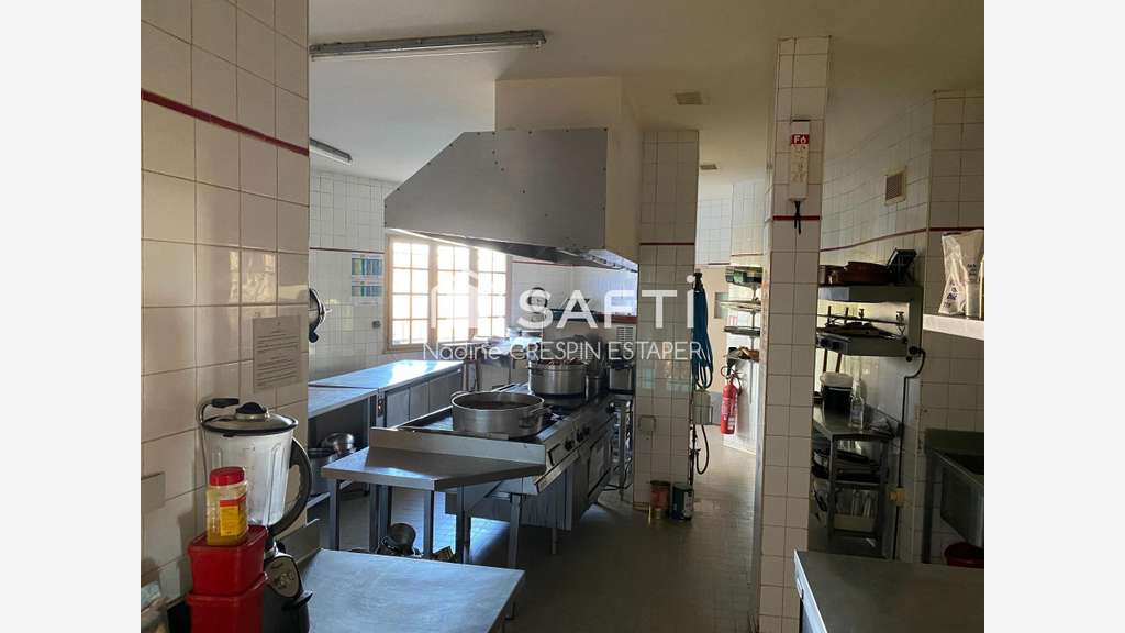 AV immeuble mixte restaurant sur Castelsarrasin
