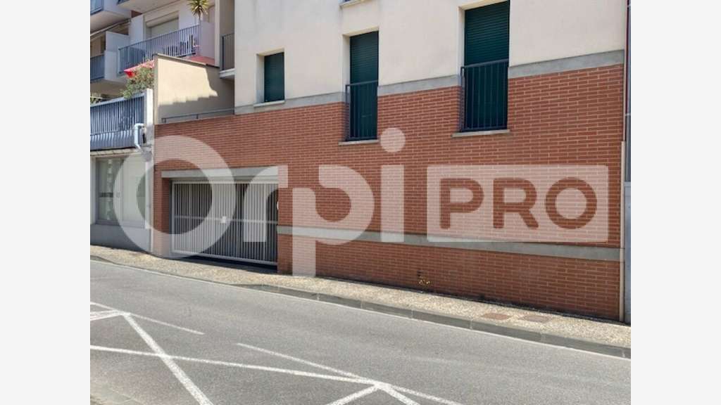 MONTAUBAN - LOCAL COMMERCIAL à vendre