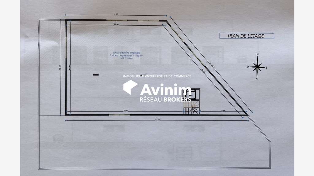 Vente local commercial 990m² à Montauroux