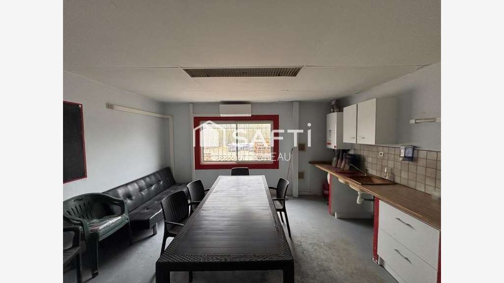 Vente entrepôt 450m² à Montbeton proche Montauban