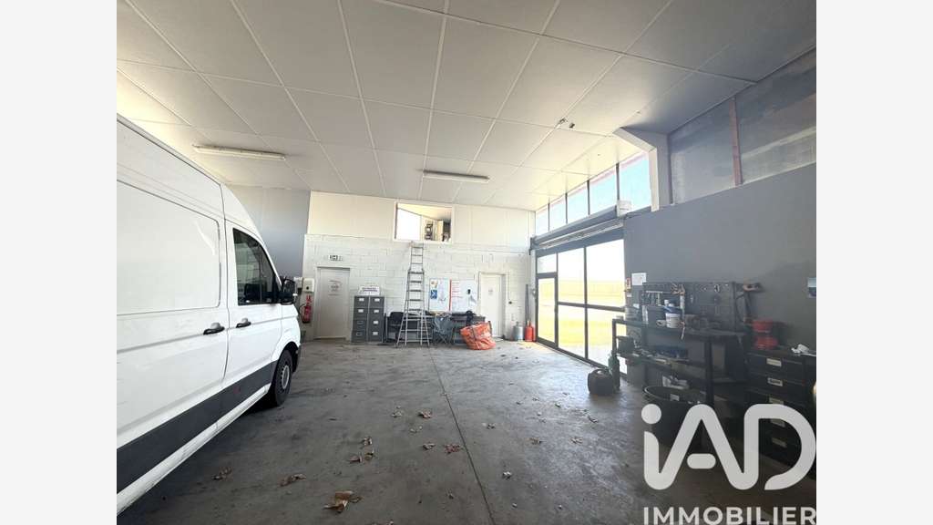 Vente local 350m² sur 1075m² ZAC Montblanc