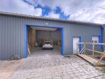 Vente local 969m² à Saint-Germain-Laval