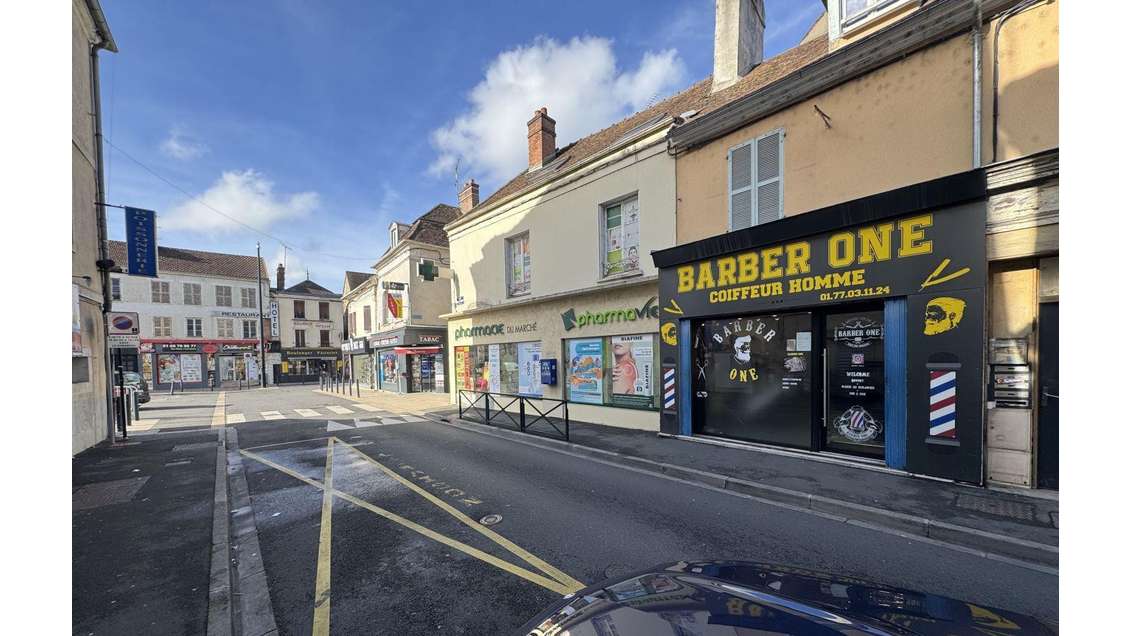 Vente local commercial loué à Montereau centre
