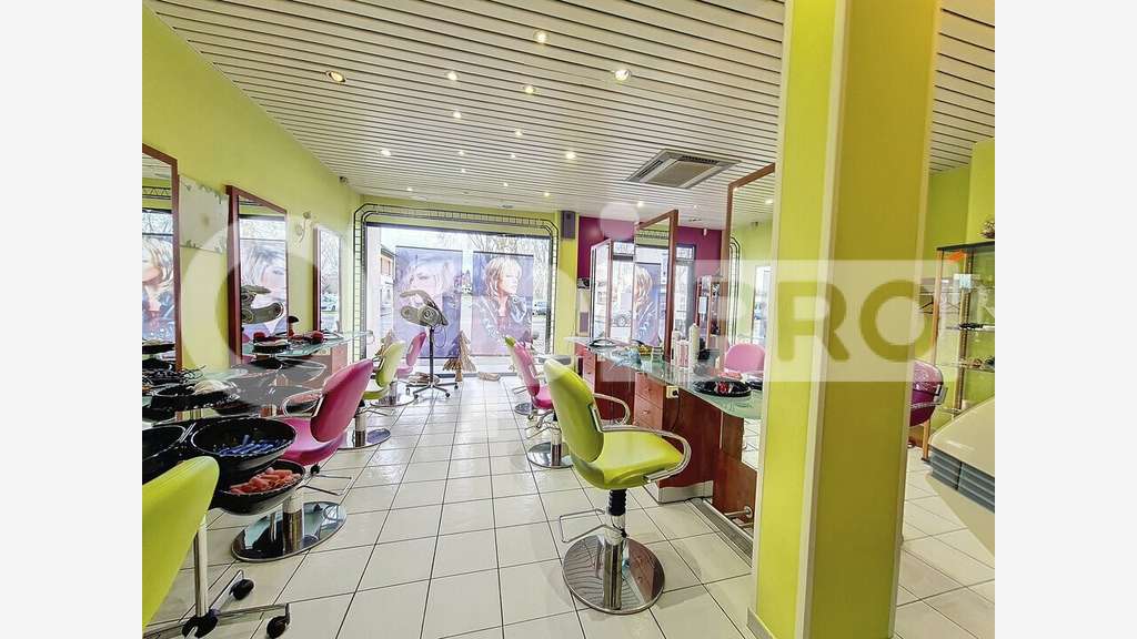 Local commercial de 100m² à vendre à Montluçon