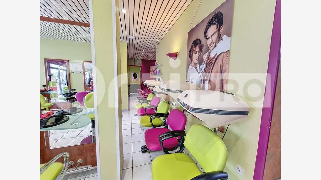 Local commercial de 100m² à vendre à Montluçon
