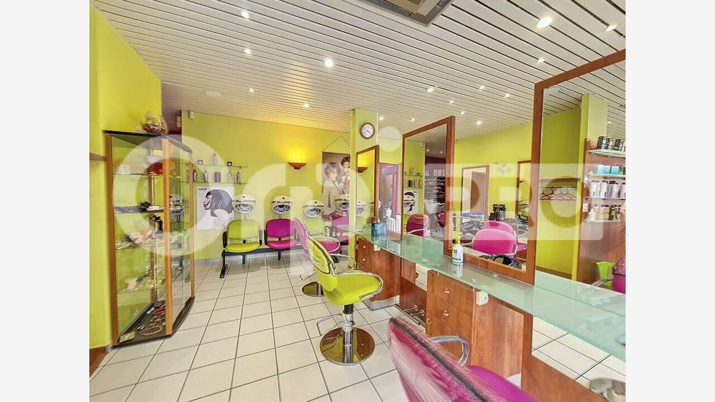 Local commercial de 100m² à vendre à Montluçon