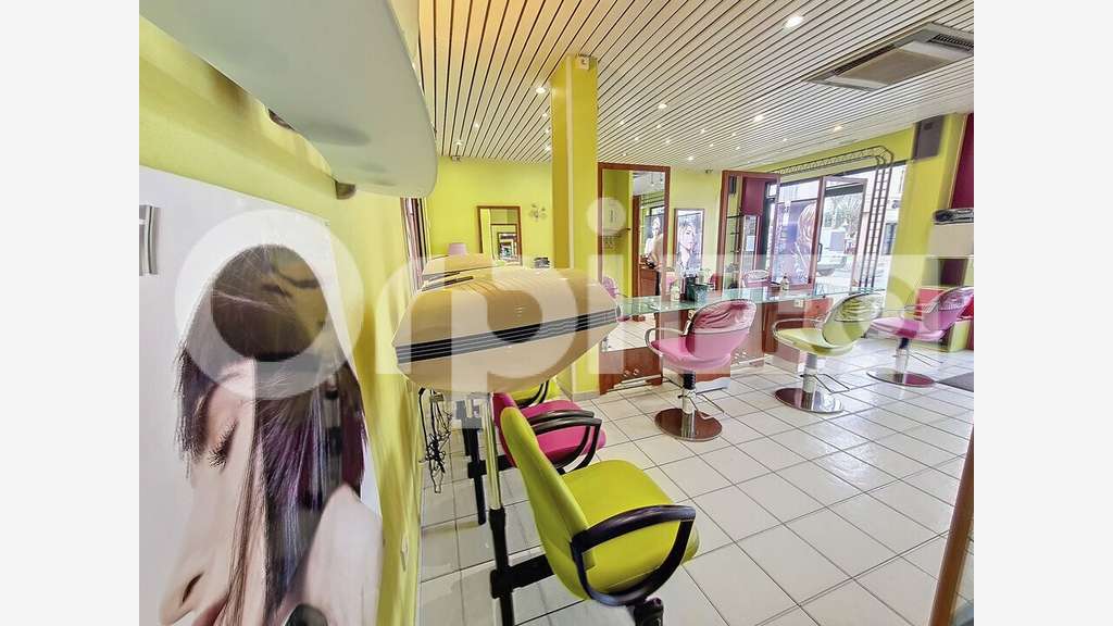 Local commercial de 100m² à vendre à Montluçon