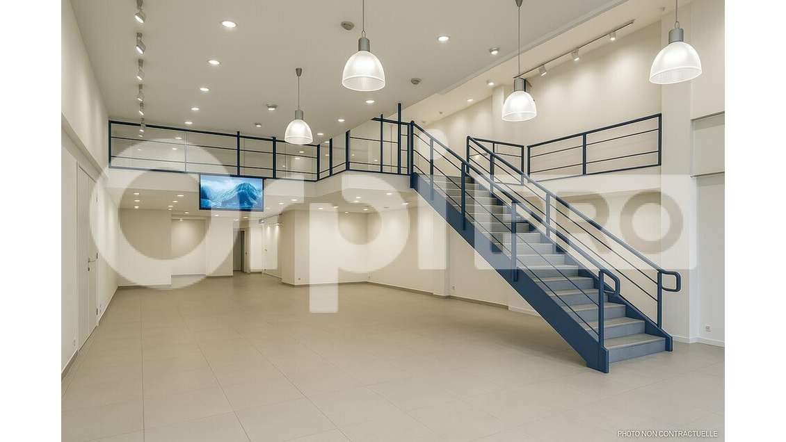 Local commercial à vendre centre ville Montluçon 