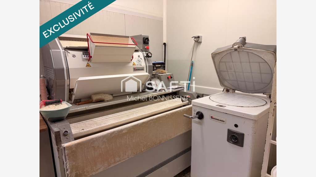Vente immeuble commercial 310m² à Montluçon centre