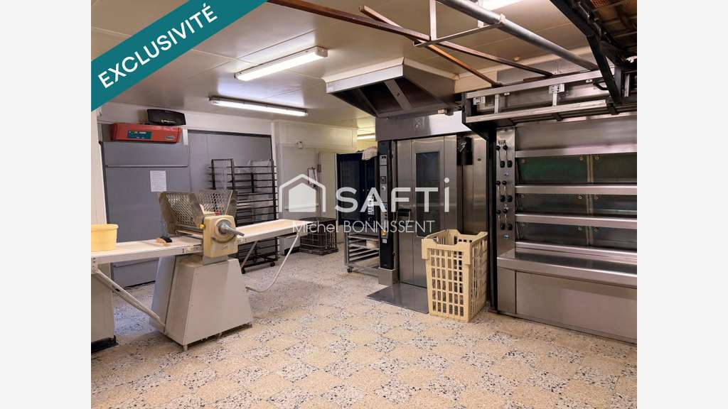 Vente immeuble commercial 310m² à Montluçon centre