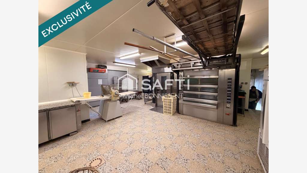 Vente immeuble commercial 310m² à Montluçon centre
